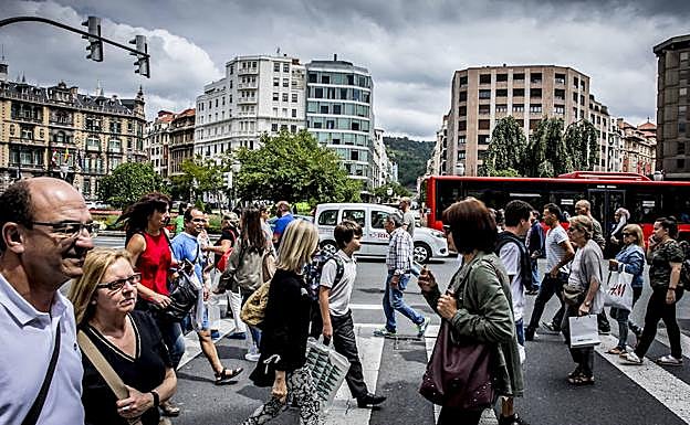 bilbao-ampl-a-la-acera-en-la-calle-ercilla-y-mejora-su-acceso-con-moyua